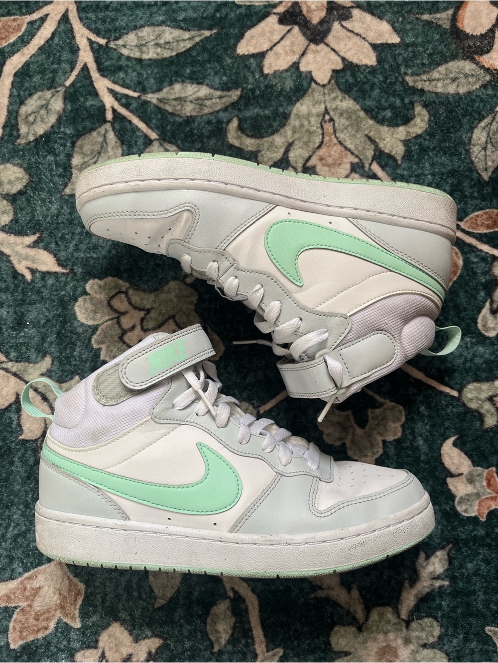 Nike Men’s High-Top Sneakers White Mint